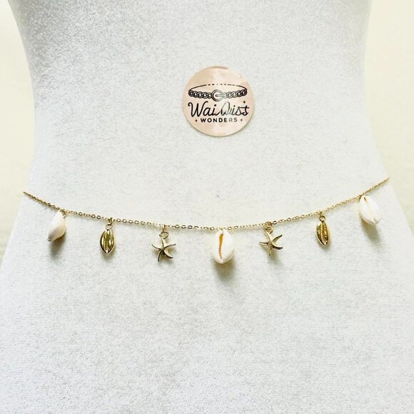 Accessories - Gold shell and star charm waist chain belt